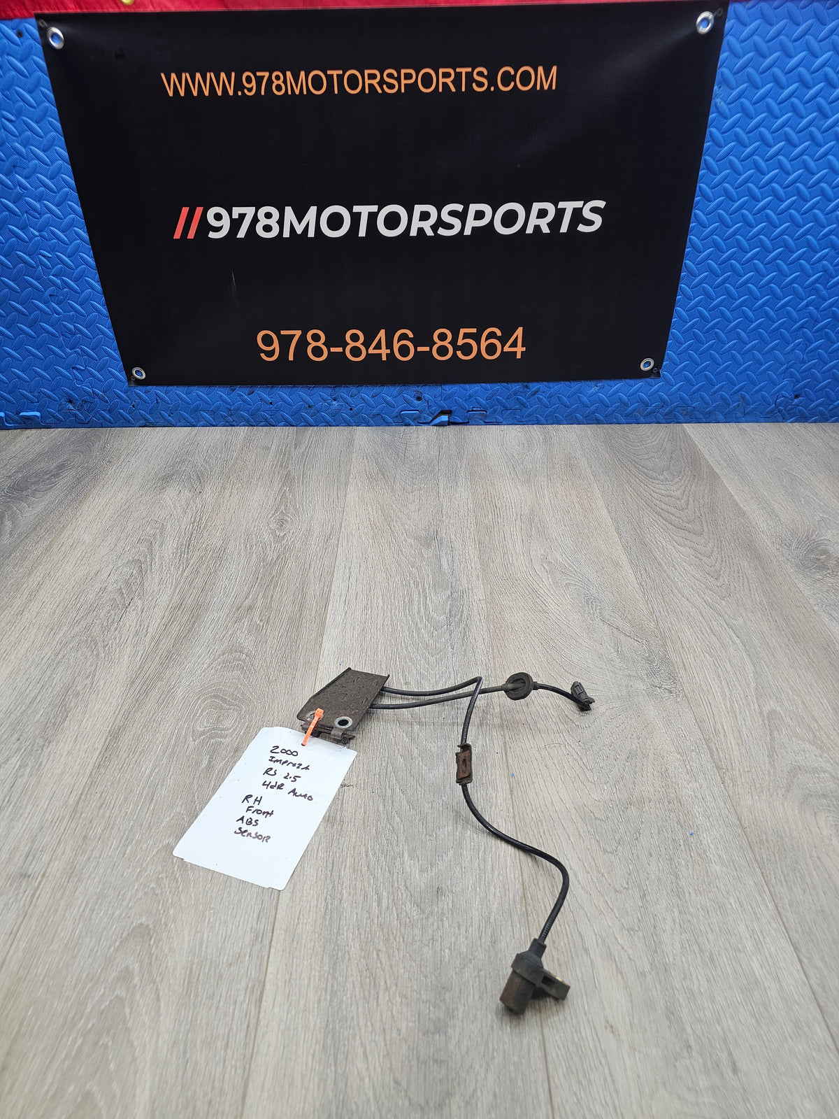 2000-2001 Subaru impreza rs sedan 2.5 right front abs speed sensor 27540AC070 image 0