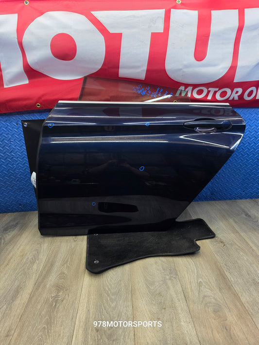 2017-2019 bmw 330i GT left driver rear door 41009631845