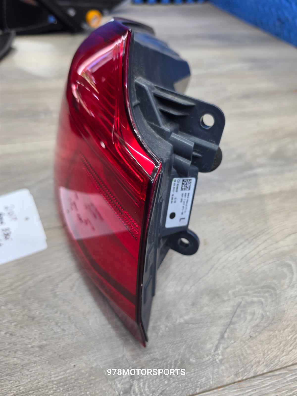 2017-2019 bmw 330i GT left driver outer tail light 63217417471
