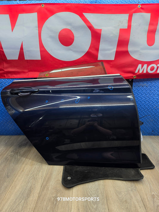 2017-2019 bmw 330i GT right passenger rear door 41007347716