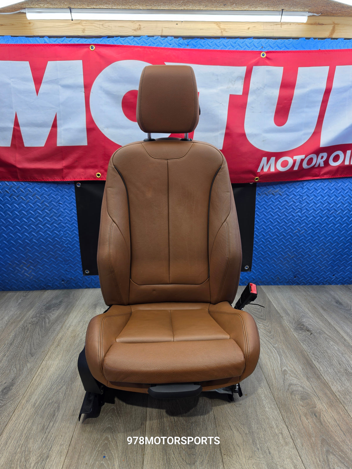 2017 bmw 330i GT right passenger front sport seat
