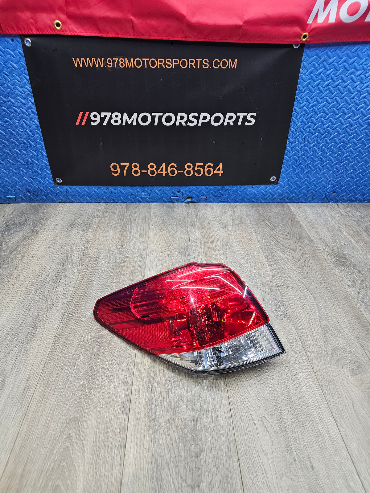 2010-2014 Subaru outback 2.5 left driver tail light 84912AJ10A image 0