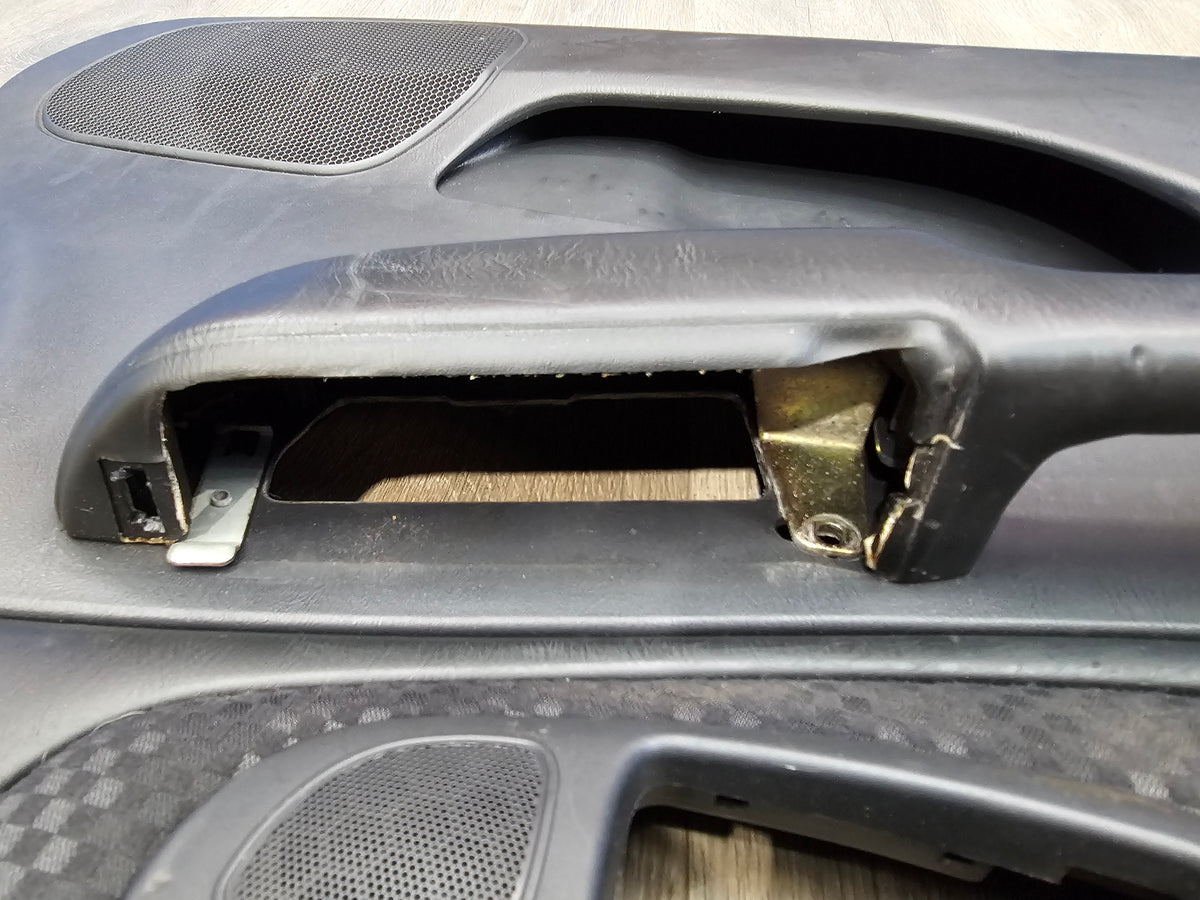 2000-2001 Subaru impreza rs sedan 2.5 left front driver door panel  image 8