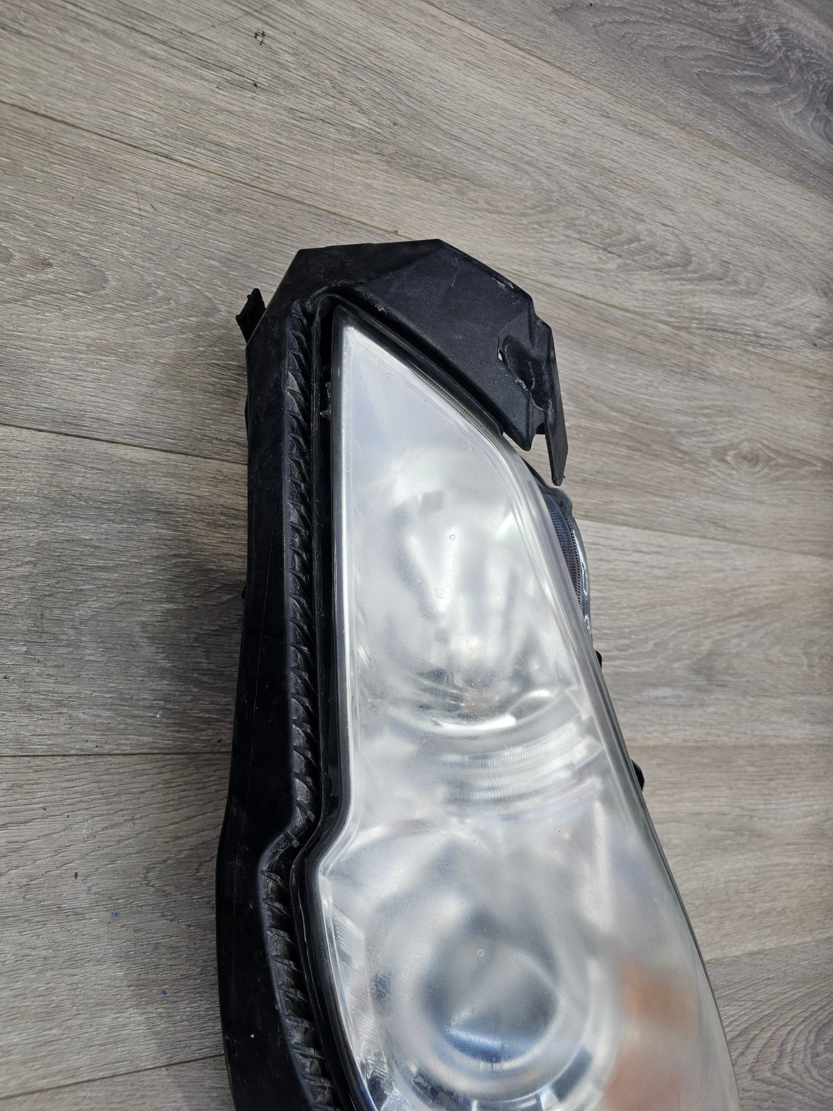 2010-2011 Subaru outback 2.5 left driver headlight 84001AJ01B image 1