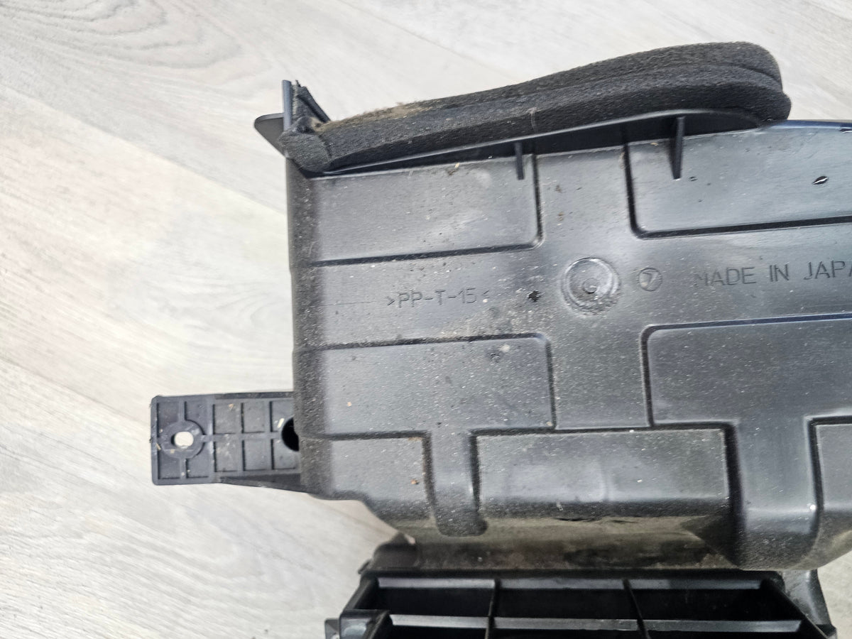 2000-2001 Subaru impreza rs sedan 2.5 blower motor box 72210FC053 image 4