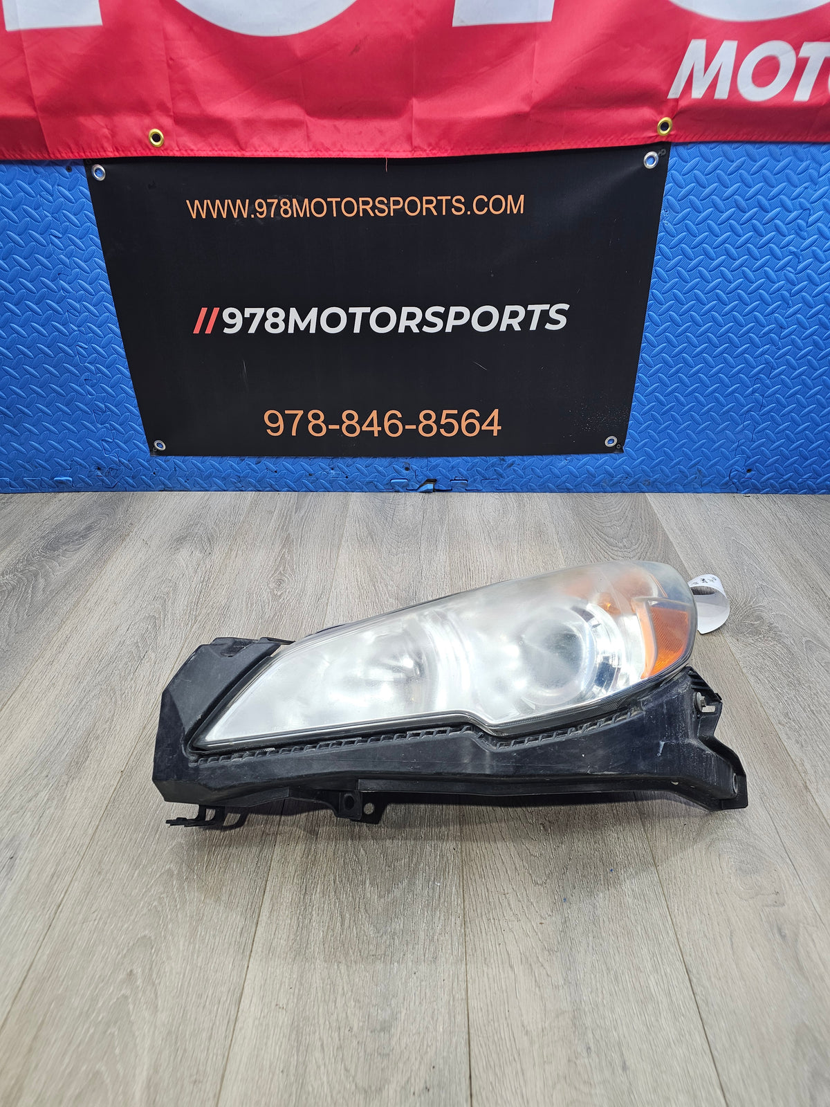 2010-2011 Subaru outback 2.5 left driver headlight 84001AJ01B image 0