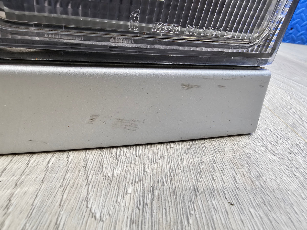 2000-2001 Subaru impreza rs sedan 2.5 left jdm tail light  image 3