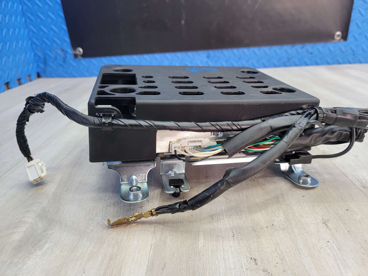 2021 Subaru wrx sti radio Harmon kardon Amplifier image 2