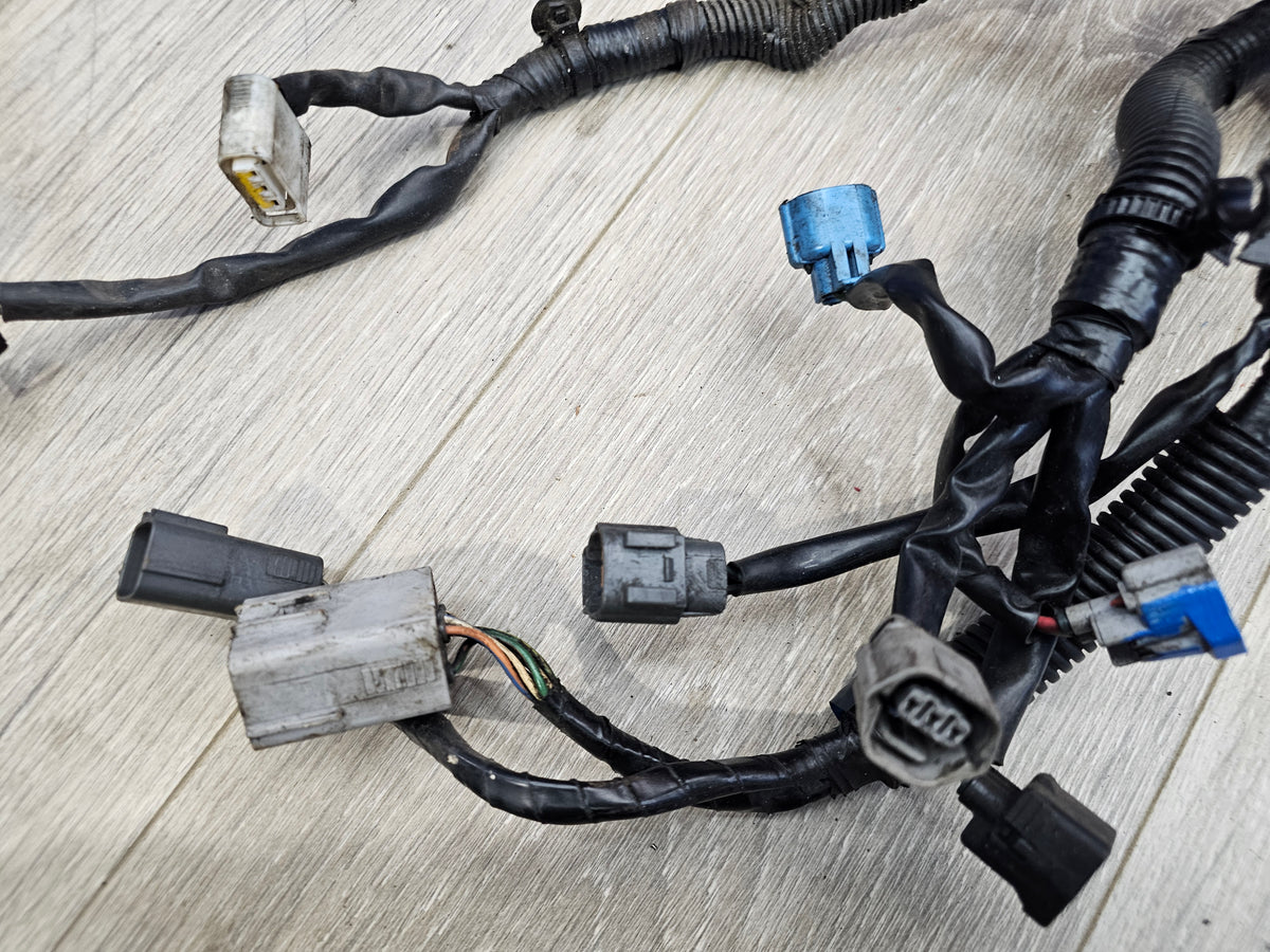 2004-2005 Subaru wrx sti 2.5 engine wire harness 24020AD054 image 10