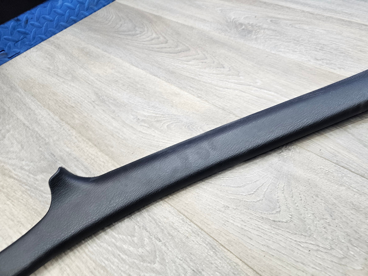 2000-2001 Subaru impreza rs sedan 2.5 left driver upper pillar trim panel  image 3