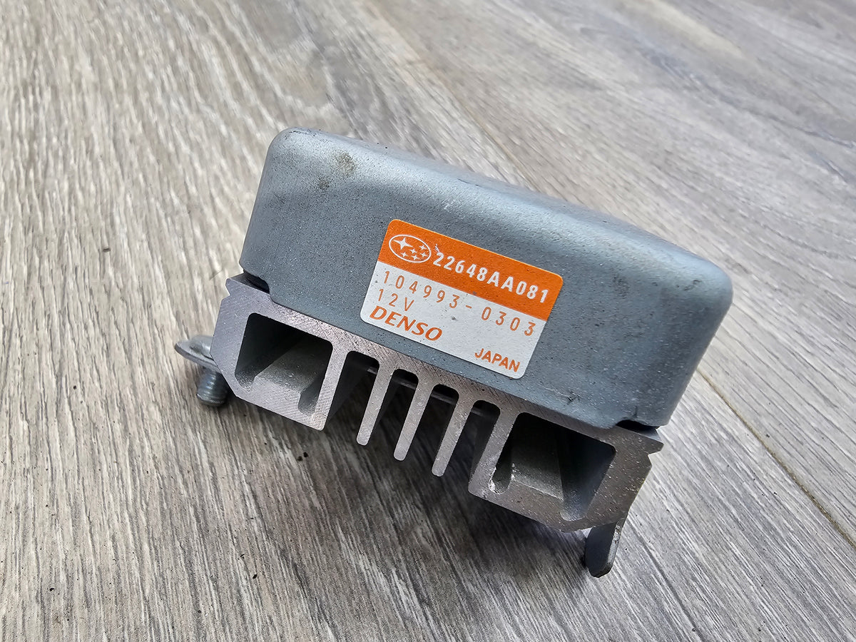 2012-2014 Subaru wrx sti 2.5 fuel pump controller 22648AA081 image 3