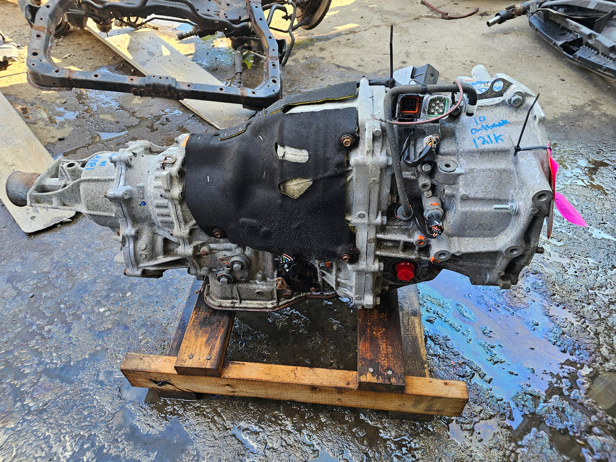 2010 Subaru outback 2.5 cvt transmission 31000AH630 121k image 0