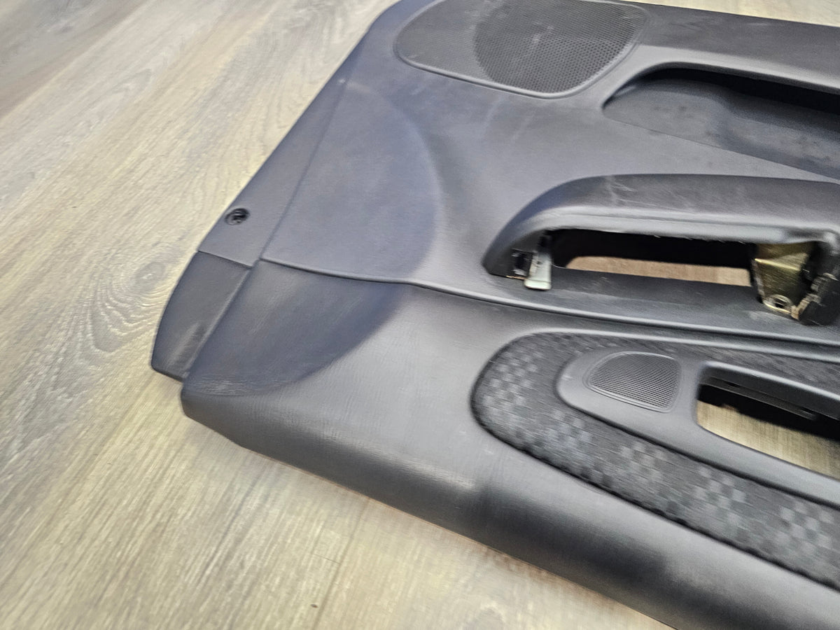 2000-2001 Subaru impreza rs sedan 2.5 left front driver door panel  image 3