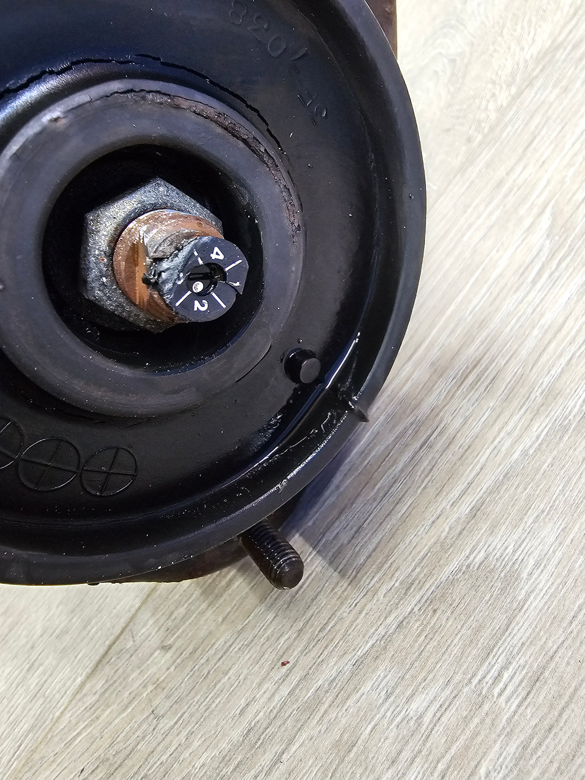 2000-2001 Subaru impreza sedan rs 2.5 KYB AGX right passenger front strut shock  image 5
