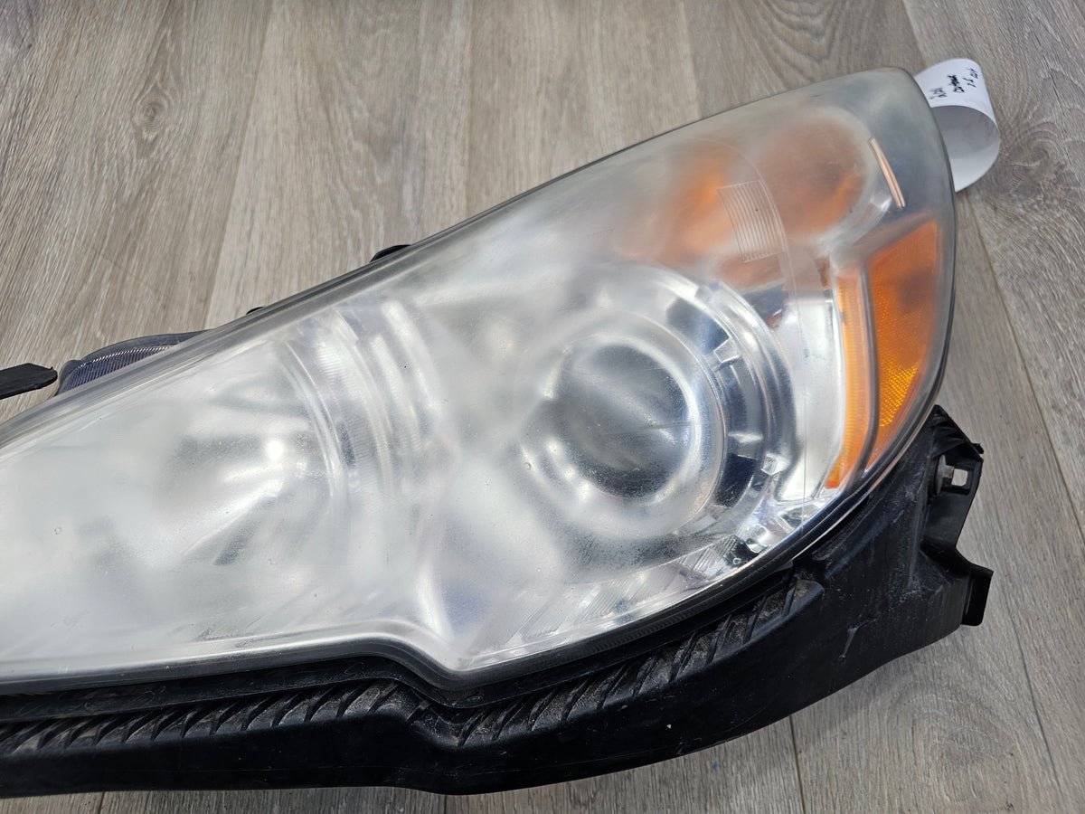 2010-2011 Subaru outback 2.5 left driver headlight 84001AJ01B image 2
