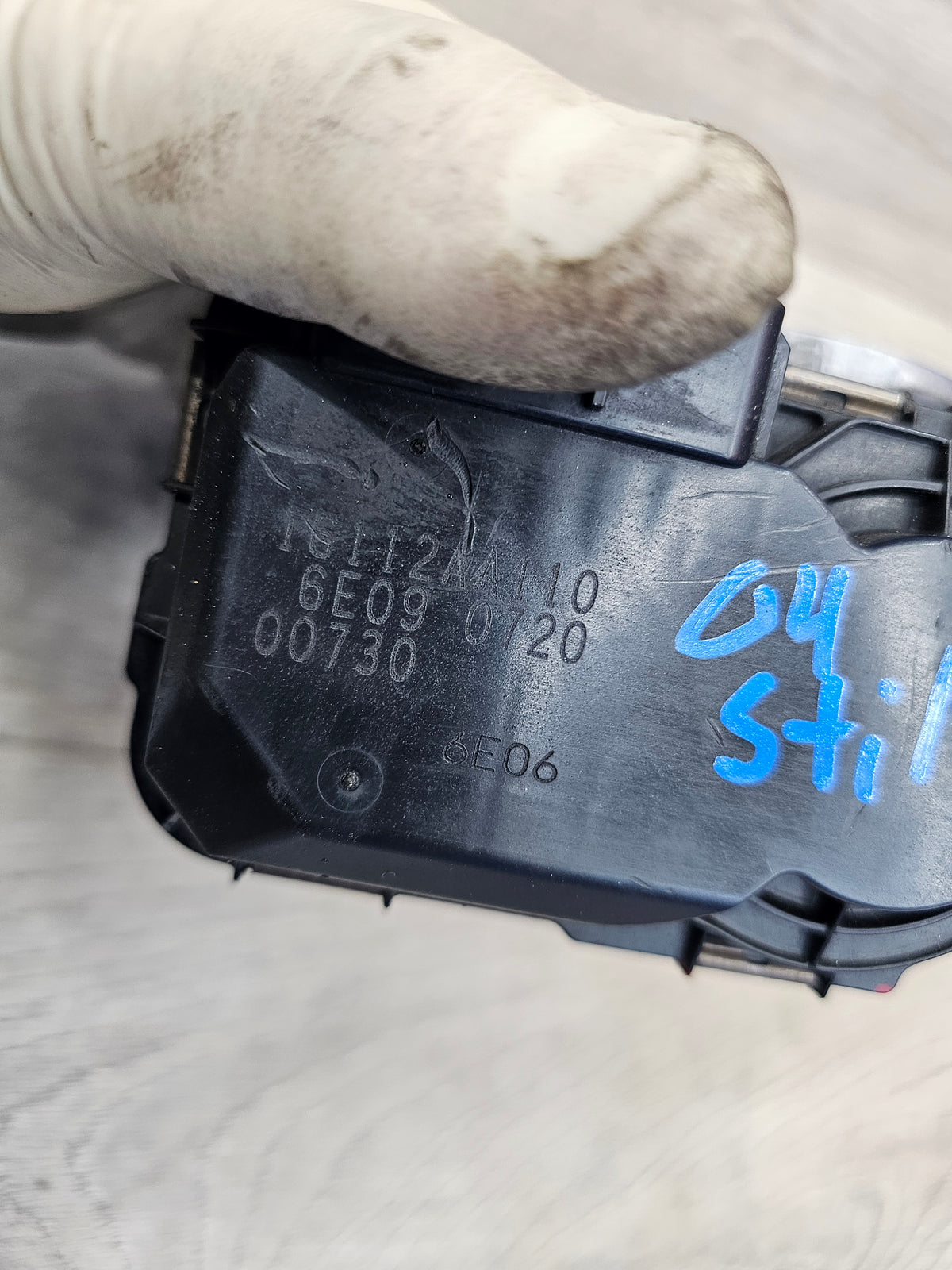 2004-2005 Subaru wrx sti 2.5 Throttlebody 16112AA110 image 3