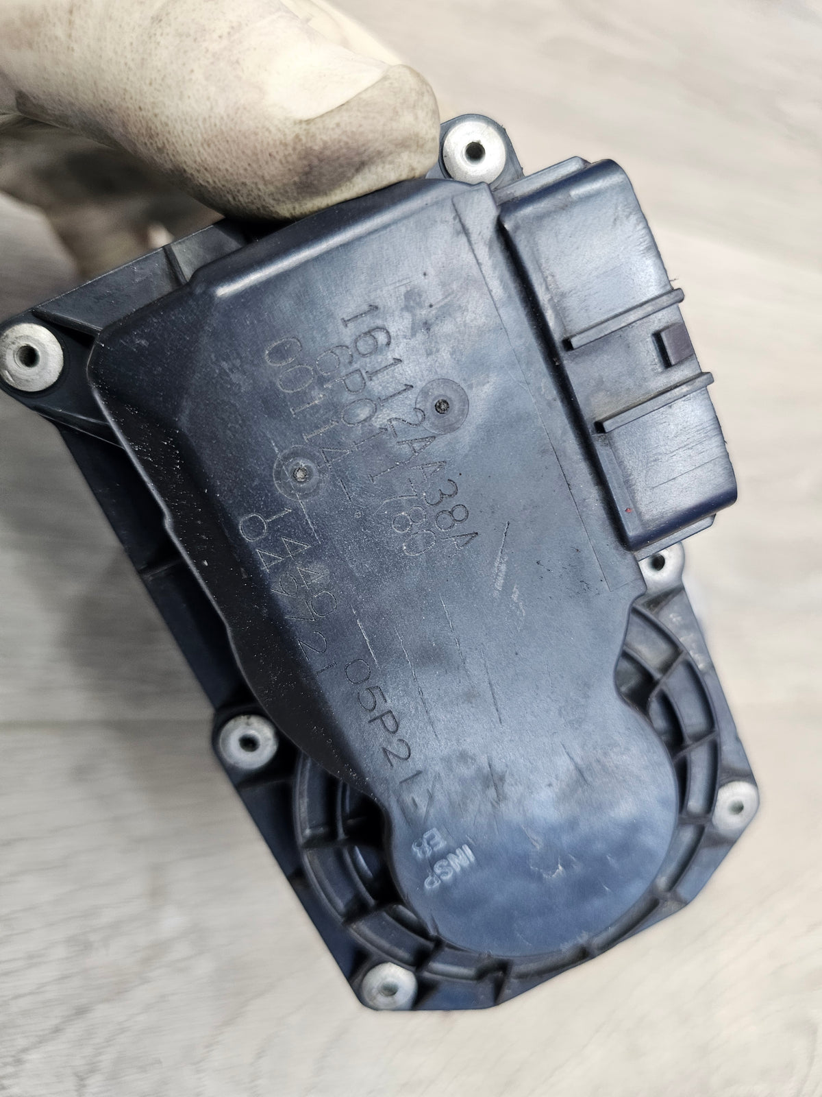 2011-2018 Subaru forester 2.5 A/T Throttlebody 16112AA380 image 4