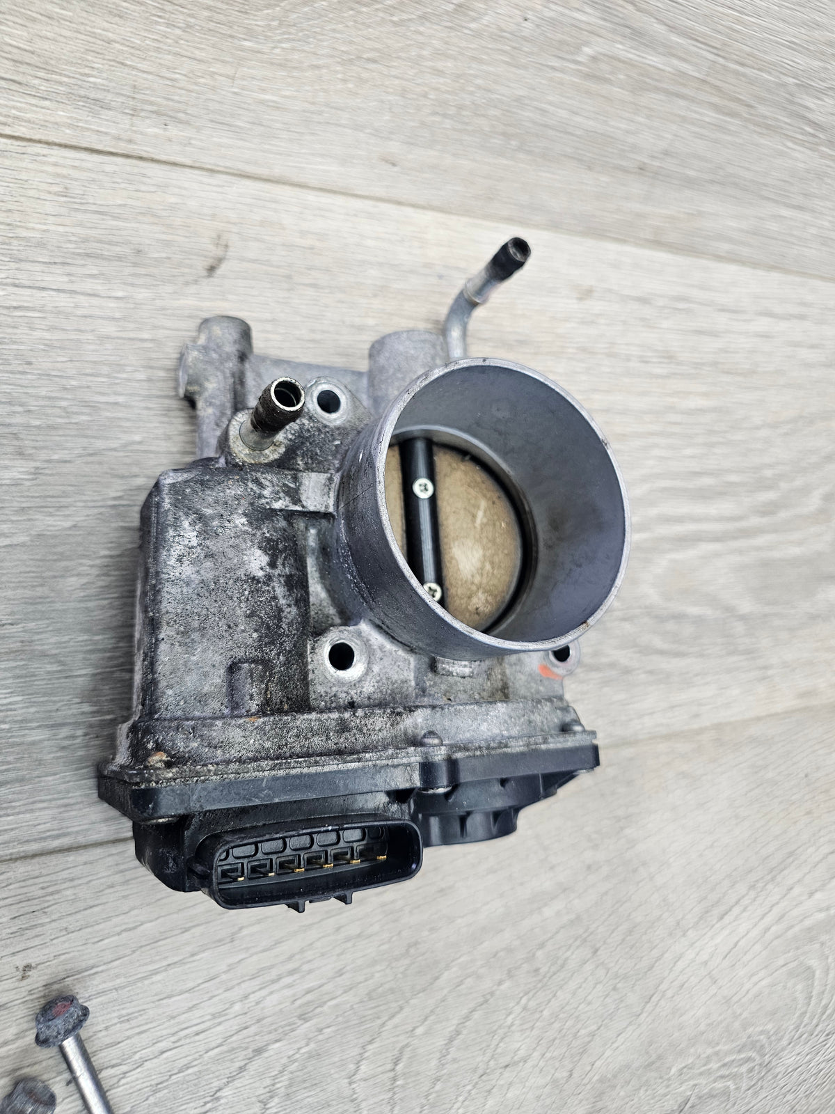 2007-2009 Subaru Legacy outback xt 2.5 Throttlebody 16112AA230 144k image 3