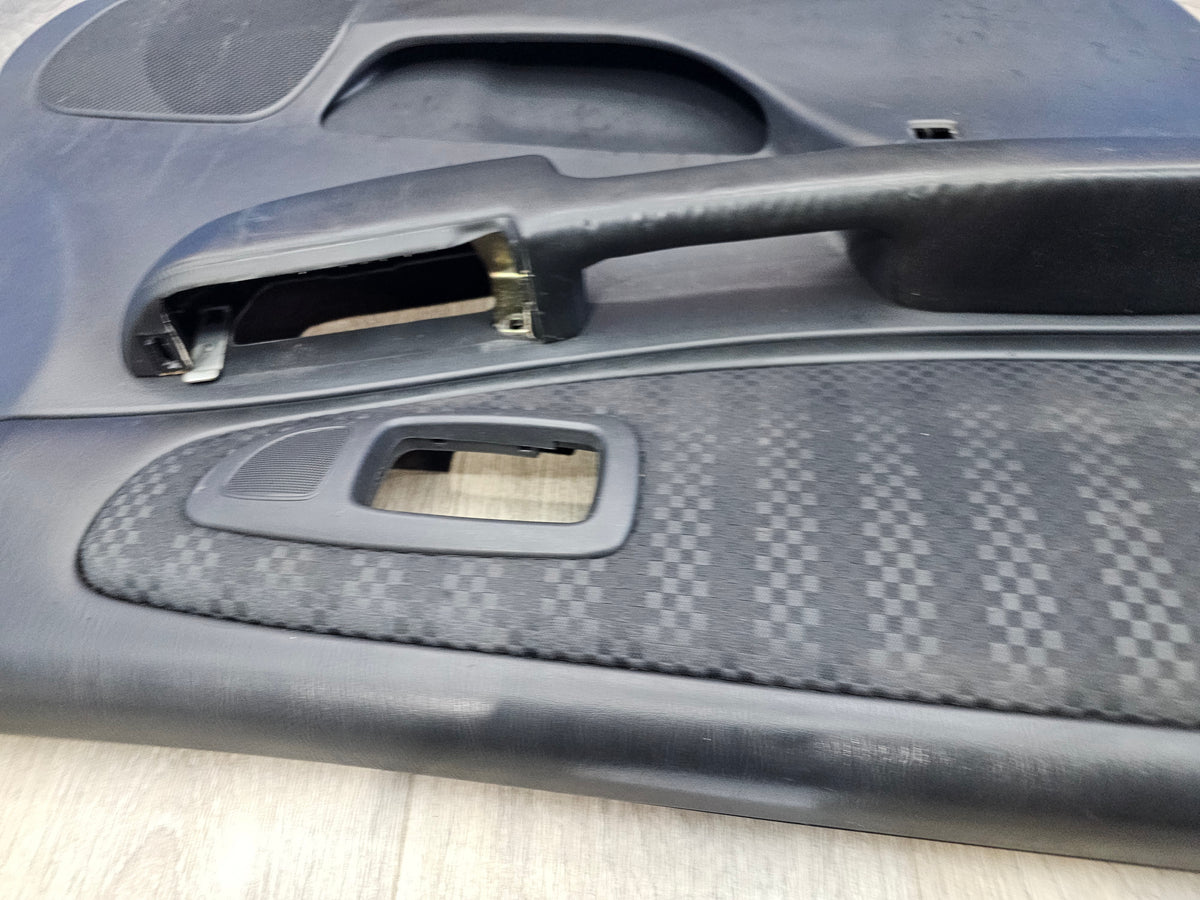 2000-2001 Subaru impreza rs sedan 2.5 left front driver door panel  image 2