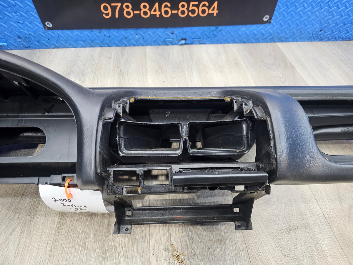 2000-2001 Subaru impreza rs sedan 2.5 dash panel 66040FC0100E image 5