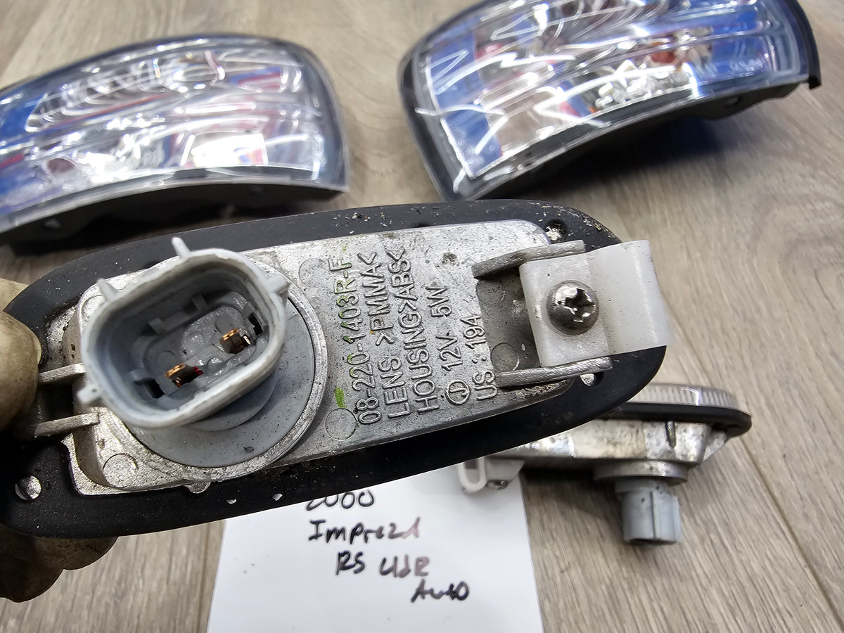 2000-2001 Subaru impreza rs sedan 2.5 corner light pair  image 3