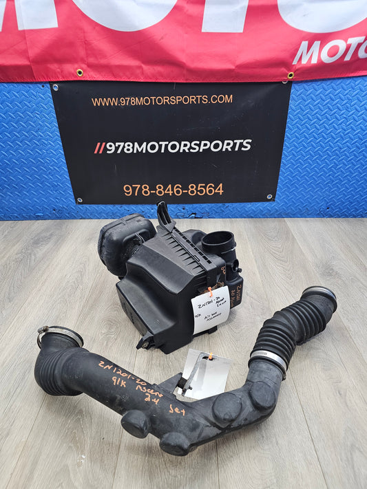 2019-2024 subaru ascent 2.4 oem air cleaner airbox assembly image 0