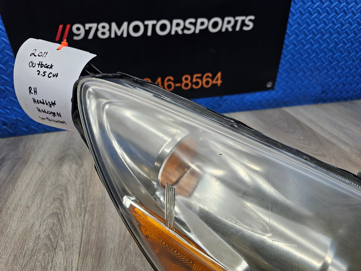2010-2011 Subaru outback 2.5 right passenger headlight 84001AJ00B image 5