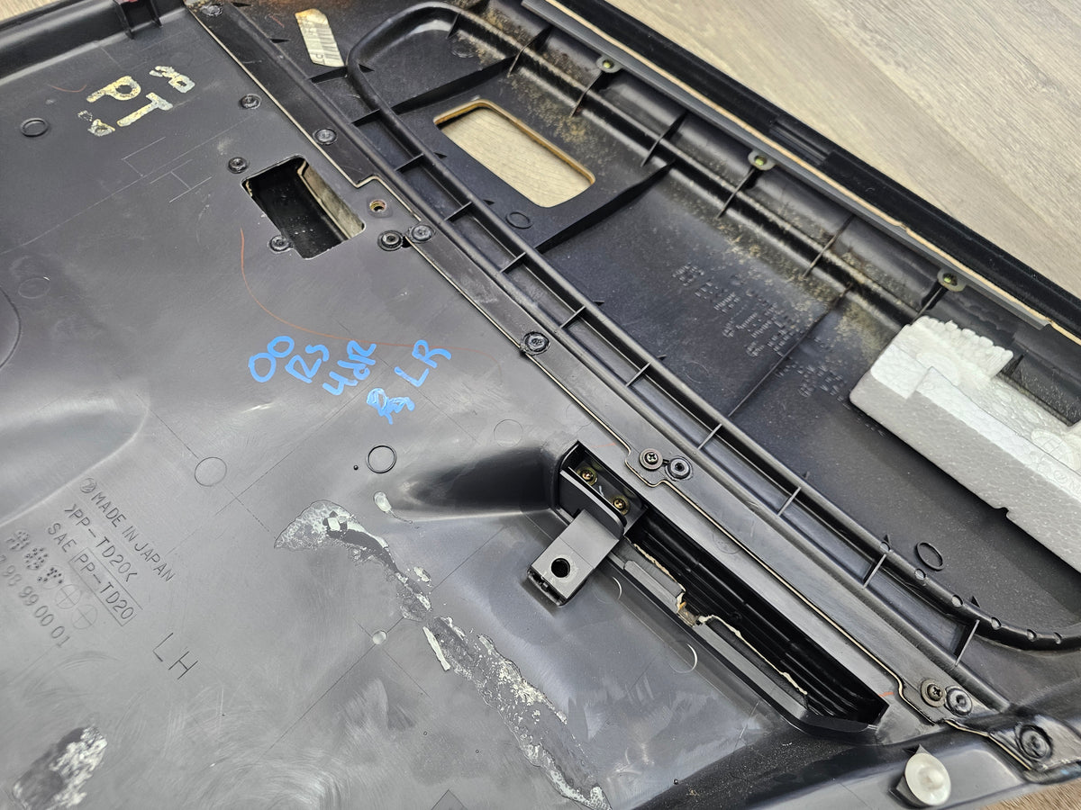 2000-2001 Subaru impreza rs sedan 2.5 left driver rear door panel  image 14