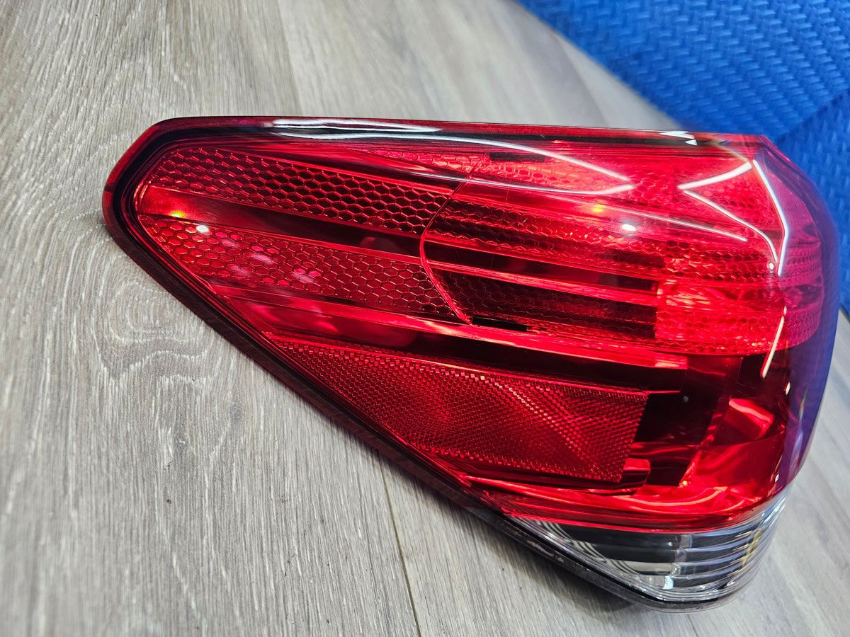 2010-2014 Subaru outback 2.5 left driver tail light 84912AJ10A image 4