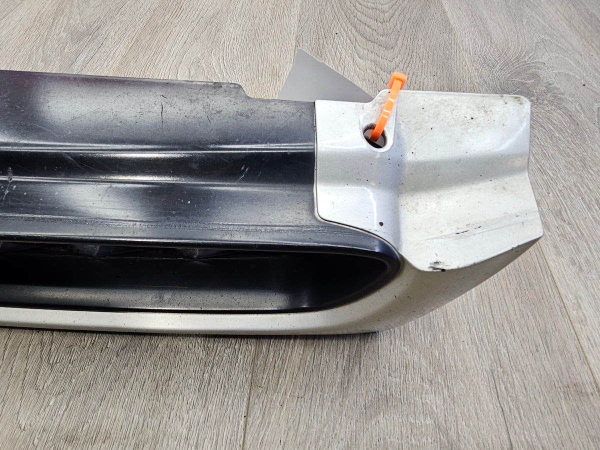 2000-2001 Subaru impreza rs sedan 2.5 grille 91065FA050NN image 4