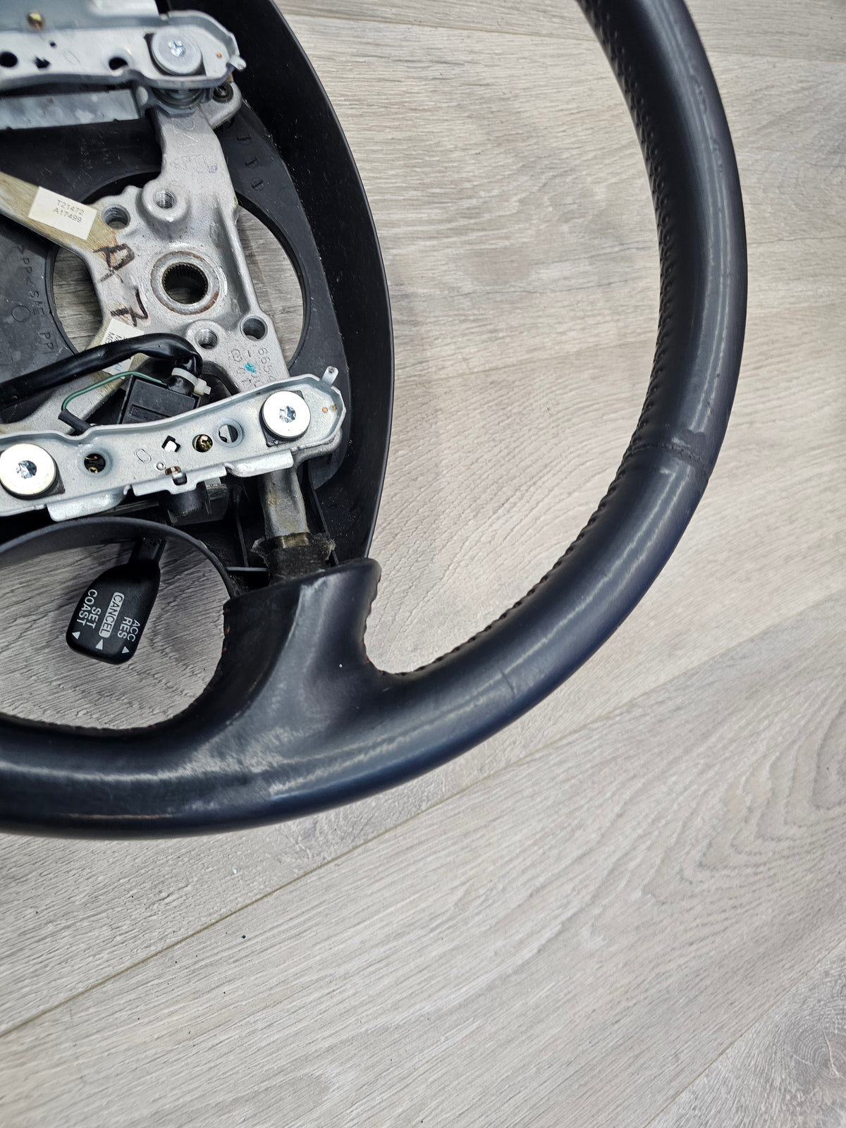 2000-2001 Subaru impreza rs sedan 2.5 steering wheel 34311FA290ML image 2