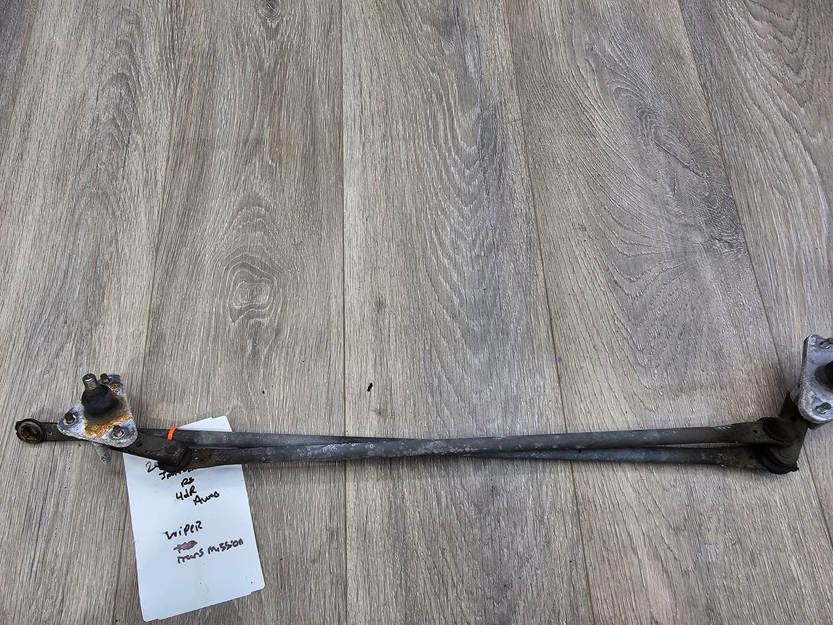 2000-2001 Subaru impreza rs sedan 2.5 windshield wiper linkage  image 7