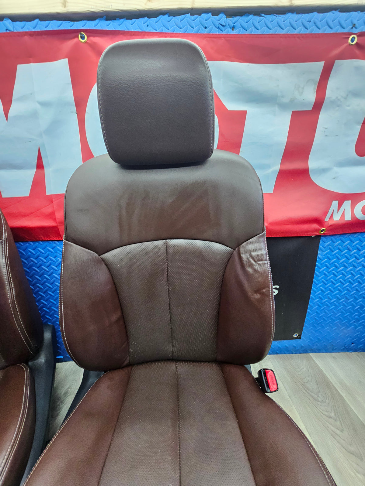 2013-2014 subaru outback 2.5 SAP package brown leather set set image 13