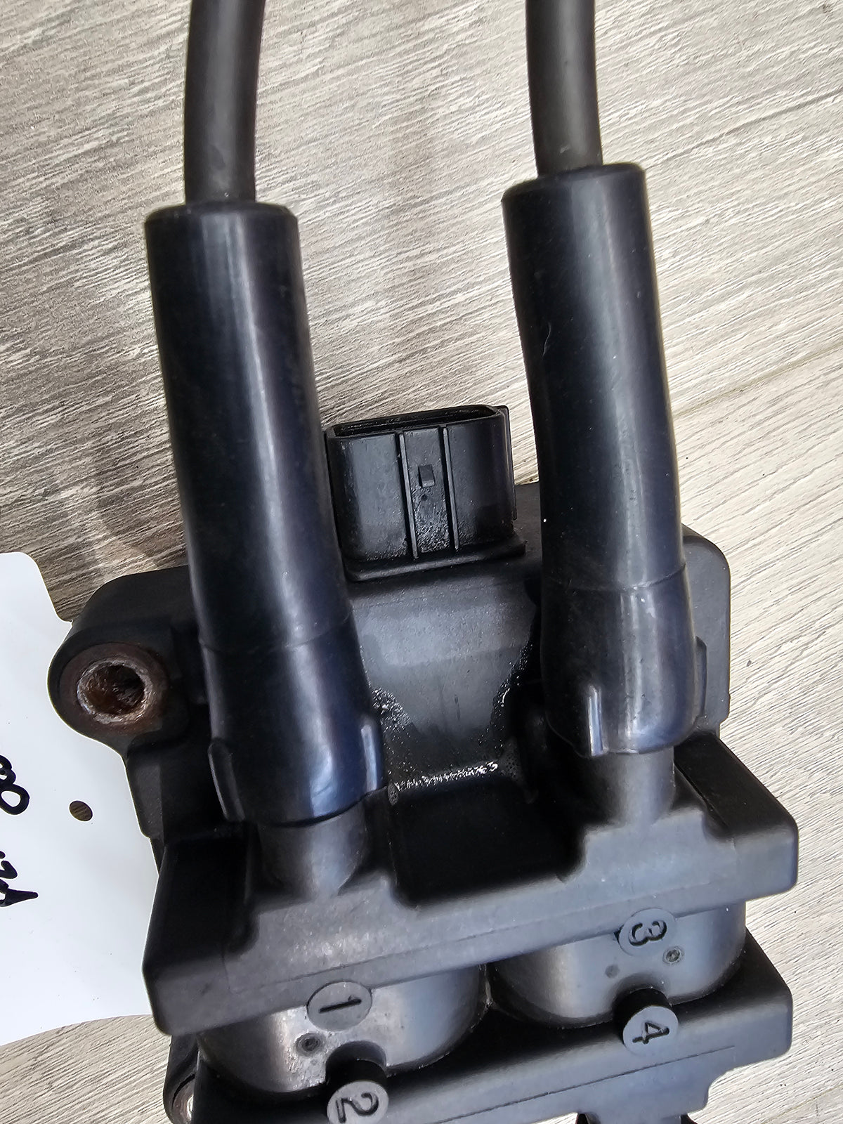 2000-2004 Subaru impreza rs sedan 2.5 ignition coil pack 22433AA570  image 7