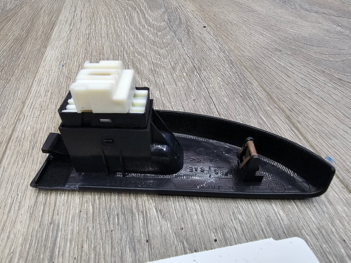 2000-2001 Subaru impreza rs sedan 2.5 left rear window switch 83082FA0700E image 5