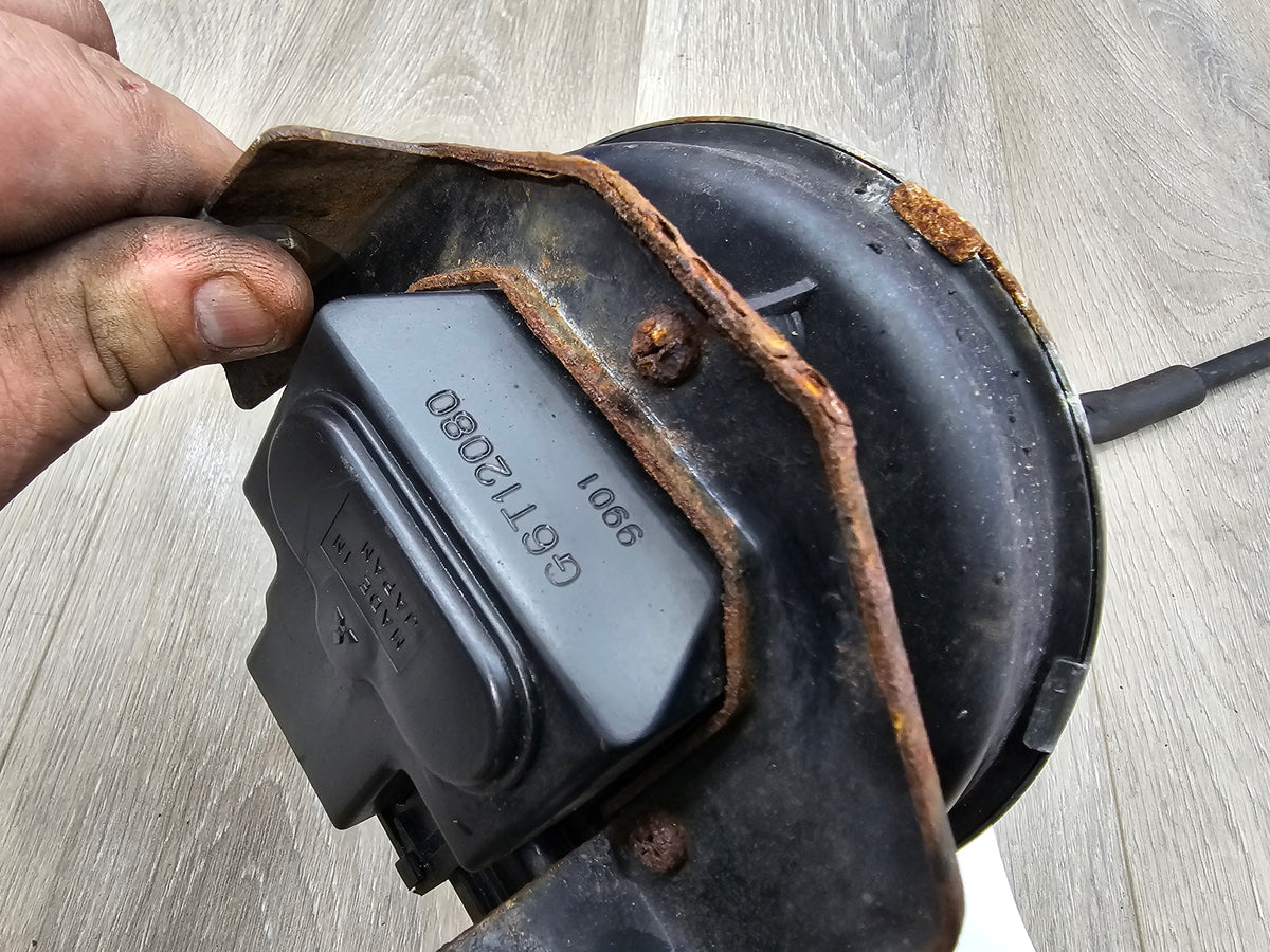 2000-2001 Subaru impreza rs sedan 2.5 cruise control servo 87012FC060 image 6