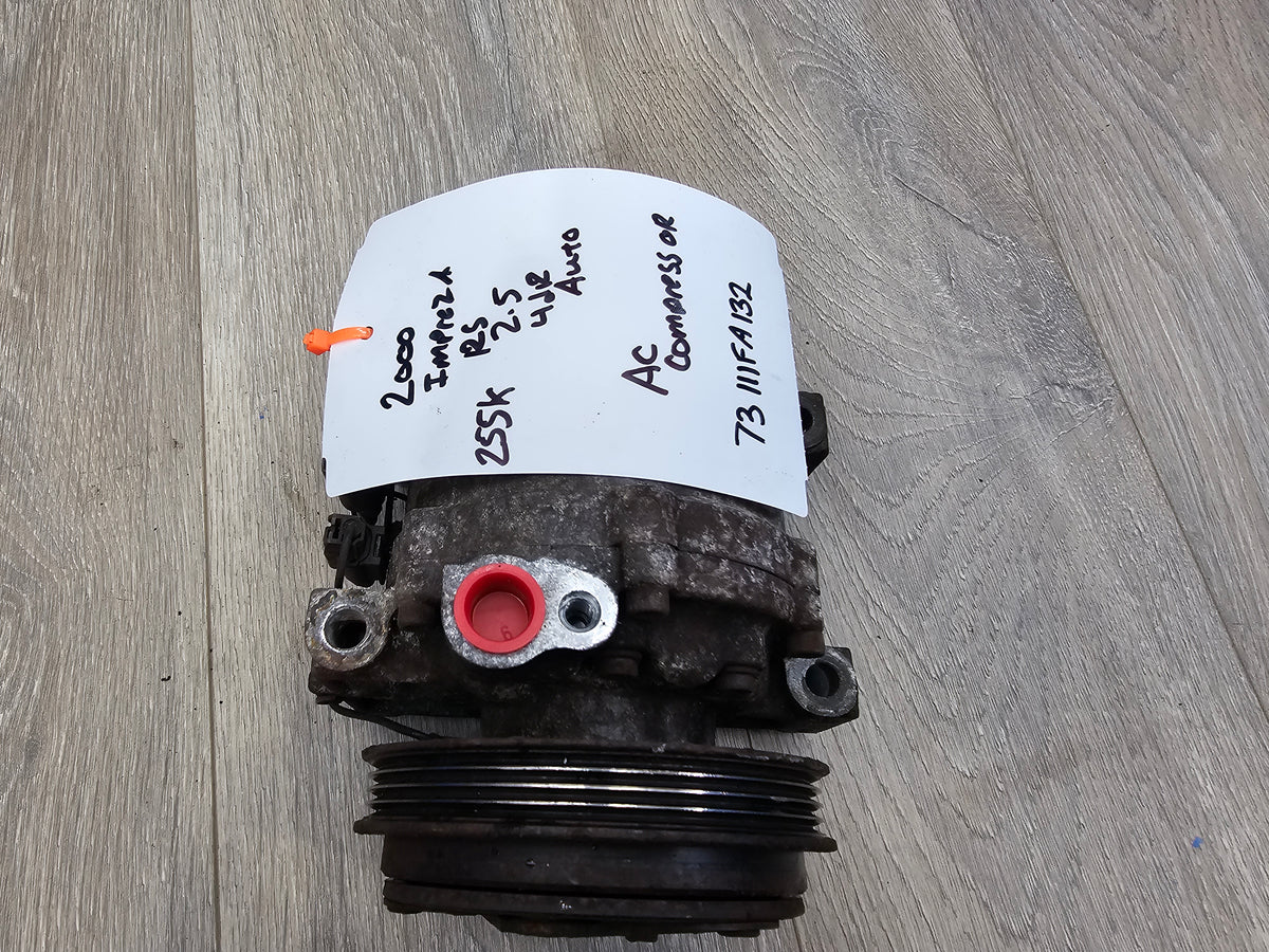 2000-2001 Subaru impreza rs sedan 2.5 ac compressor 73111FA132  image 2