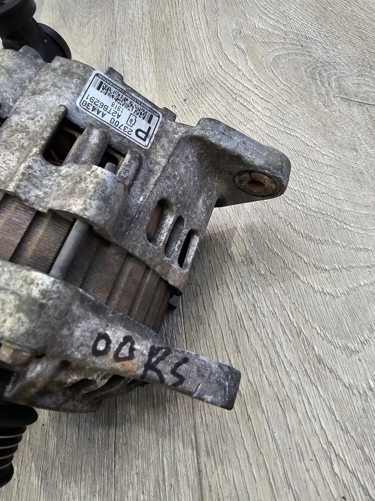 2000-2001 Subaru impreza rs sedan 2.5 alternator 23700AA390 image 3