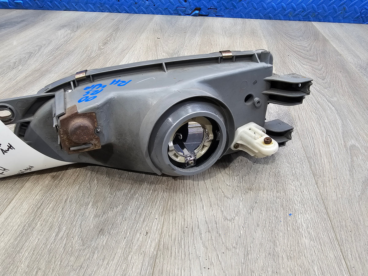2000-2001 Subaru impreza rs sedan 2.5 right front headlight assembly 84001FA441 image 6