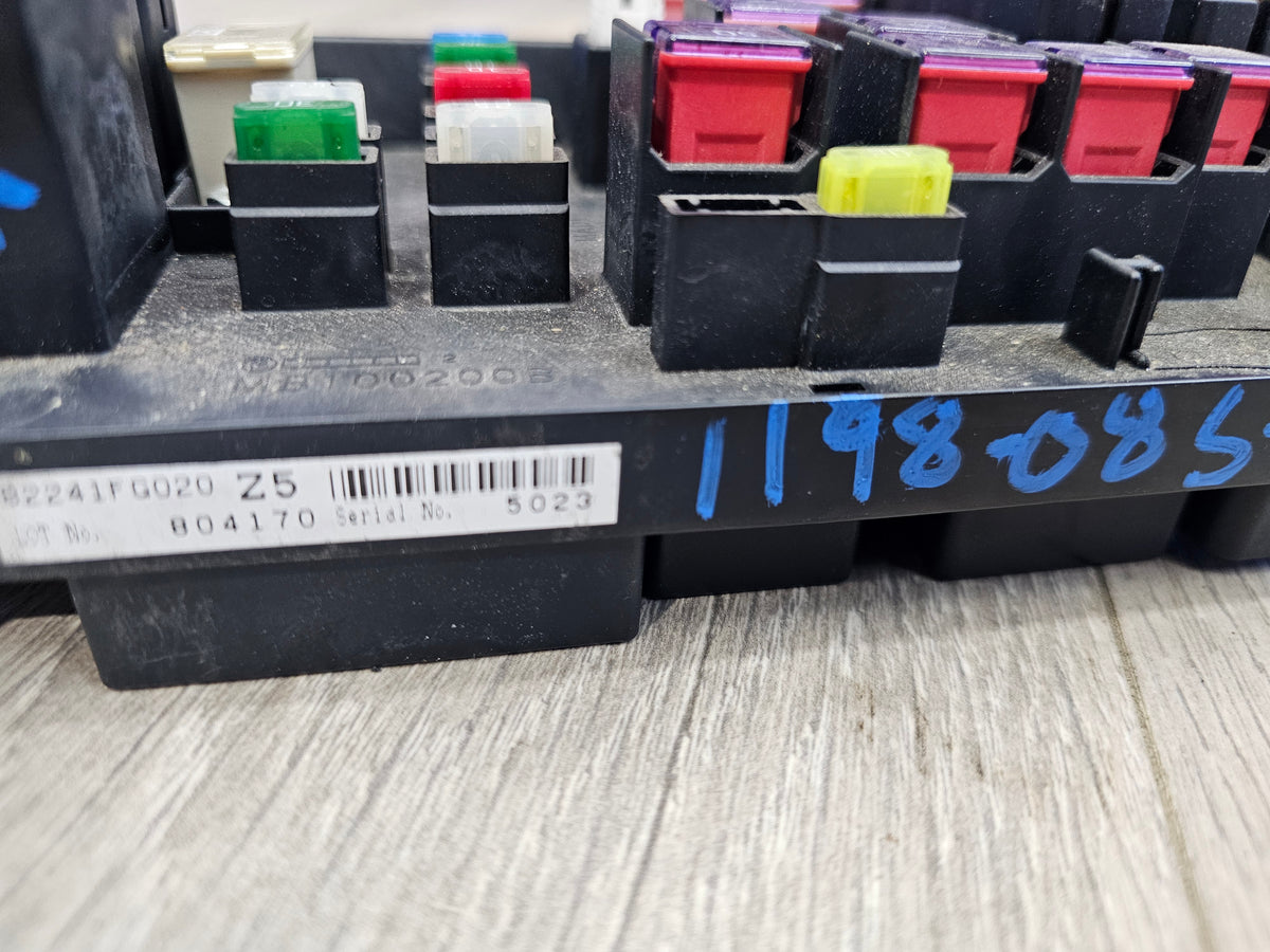 2008-2014 Subaru wrx sti 2.5 engine bay fuse box 82241FG010 66k image 3