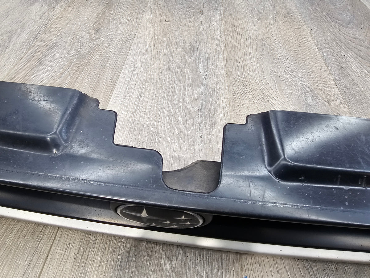 2000-2001 Subaru impreza rs sedan 2.5 grille 91065FA050NN image 5