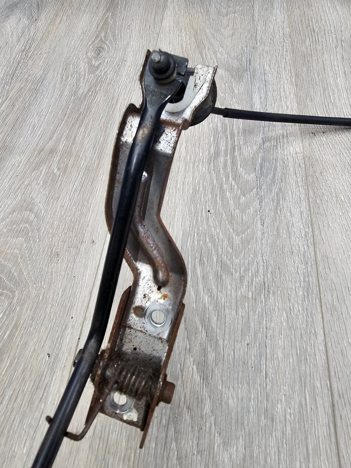2000-2001 Subaru impreza rs sedan 2.5 throttle cable and pedal 37114FA110 image 5