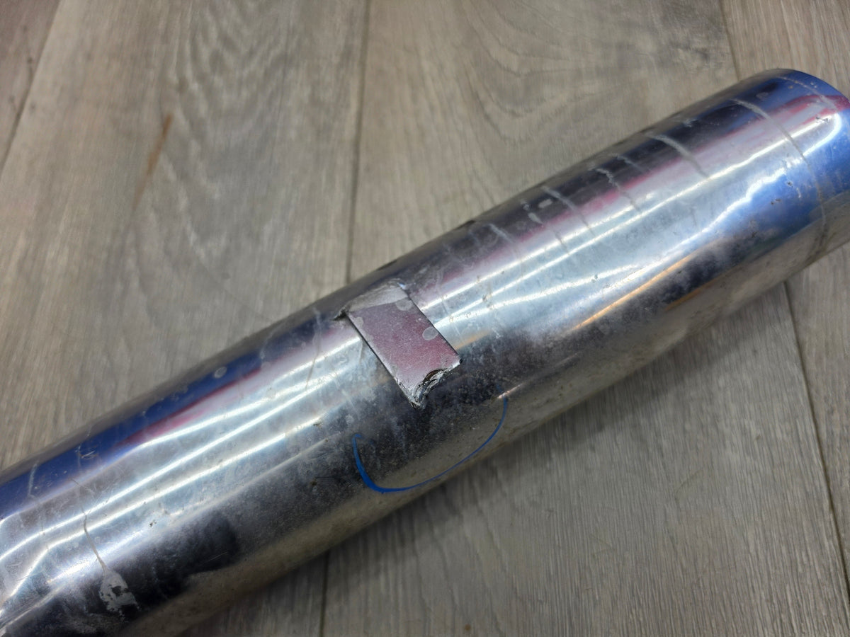 Cadillac sts-v intake pipe