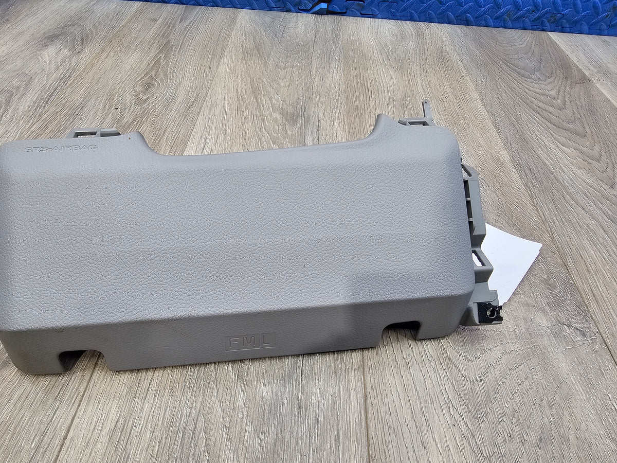 2014-2018 Subaru forester 2.5 knee airbag 98301SG010LL