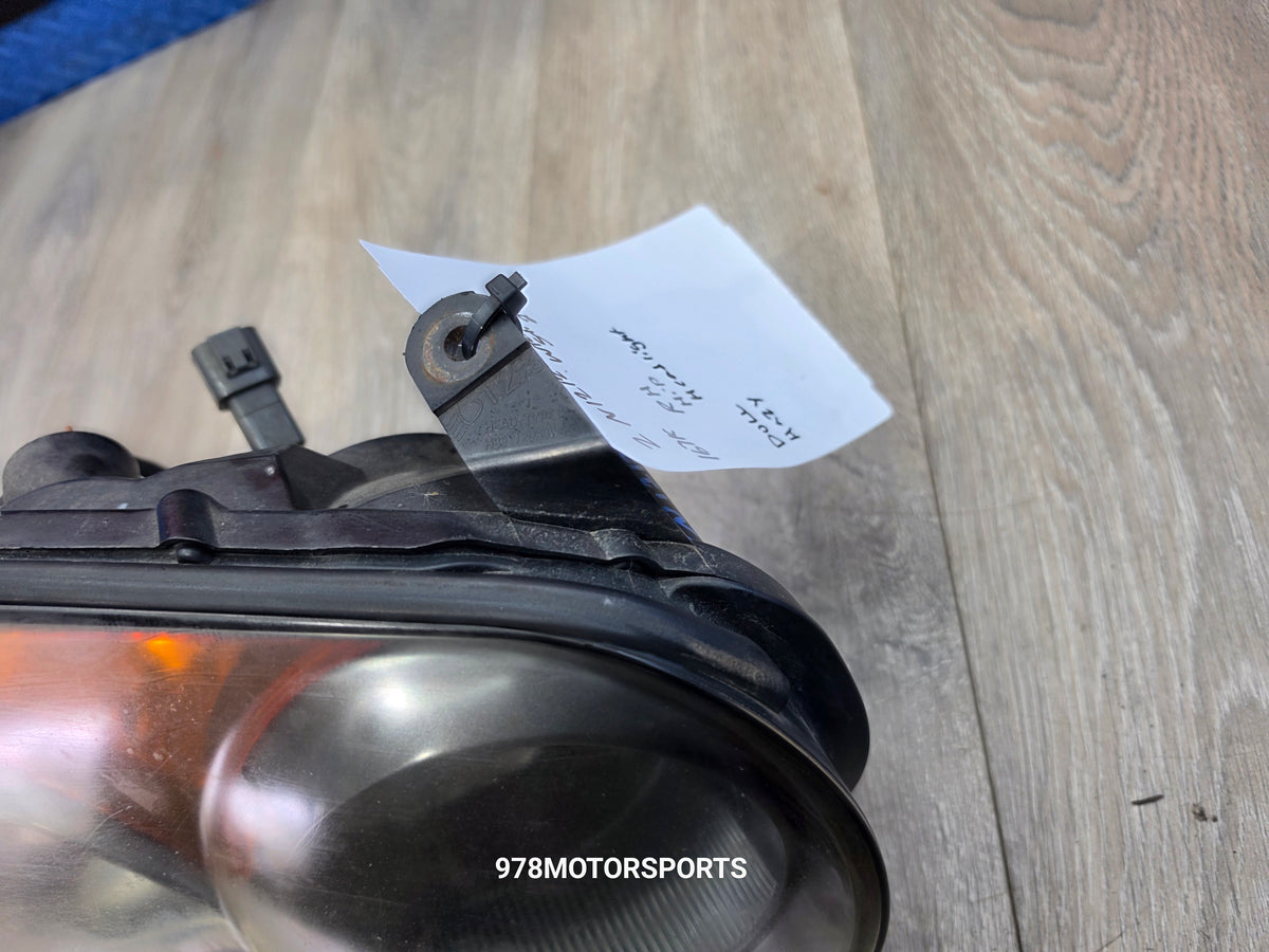 2005 subaru wrx sti right passenger hid headlight